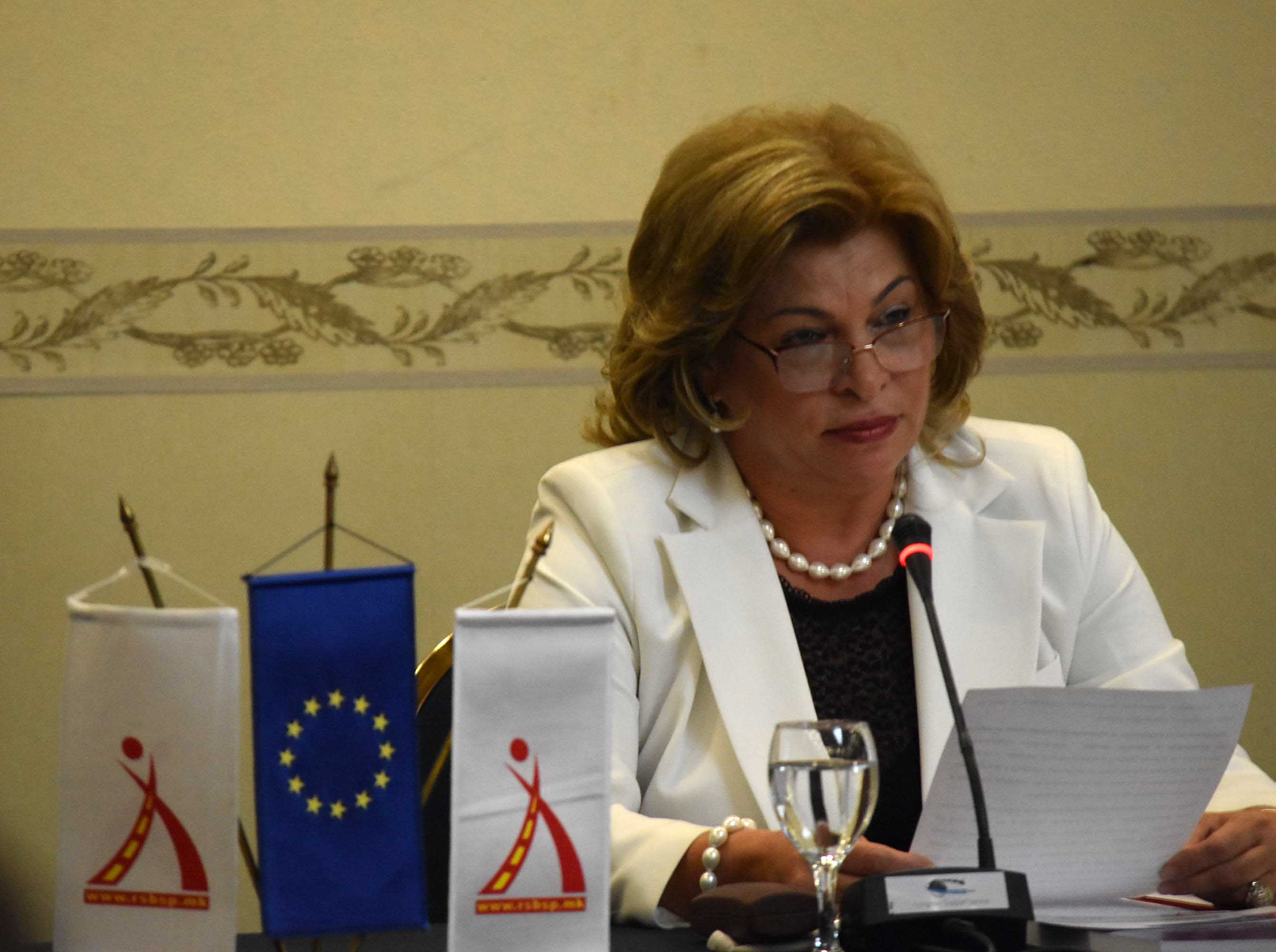 Промоција на прирачник за полагање на стручен испит за работа во автошкола и испитен центар